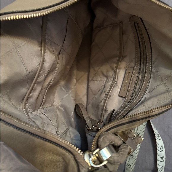 Michael Kors Lexington Medium Pebbled Leather Shoulder Bag in light gray - Picture 8 of 11